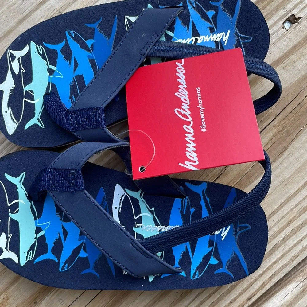 NWT Hanna Andersson Navy Shark Flip Flop Sandals Boys Toddler Size 7